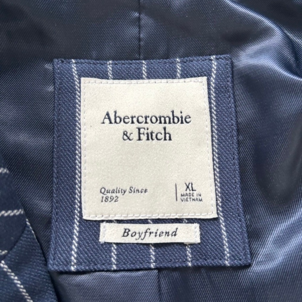 Abercrombie & Fitch Boyfriend Blazer Sz XL Navy Blue Pinstripe Office Business‎ - Picture 5 of 8